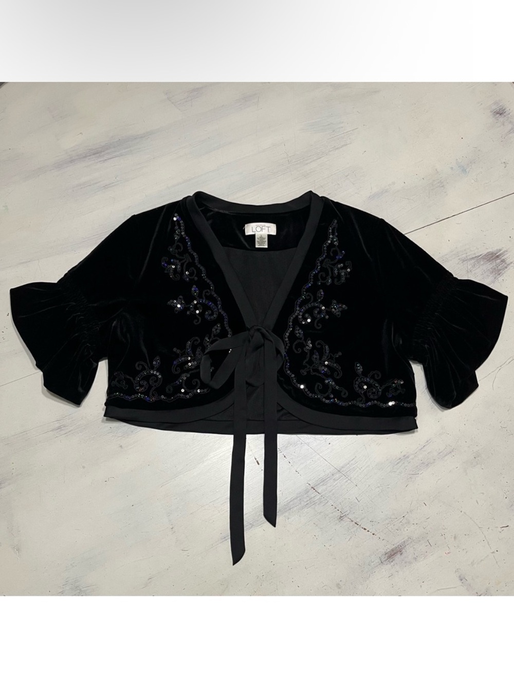 Ann Taylor Loft Black Velvet Sequin Embellished Tie Front Cropped Bolero Shrug